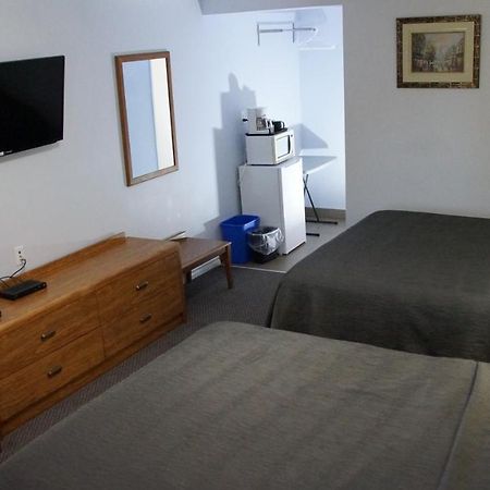 Robyn'S Motel Peterborough Kültér fotó