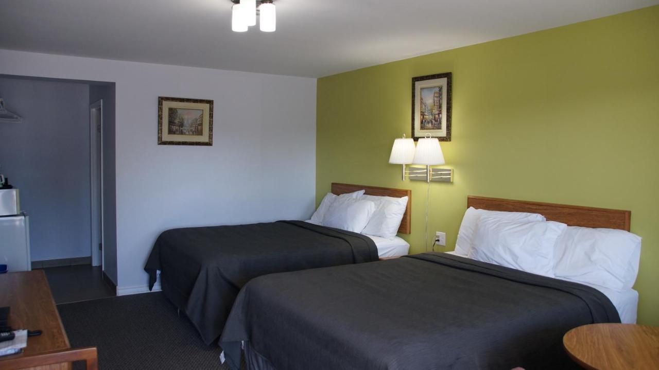 Robyn'S Motel Peterborough Kültér fotó