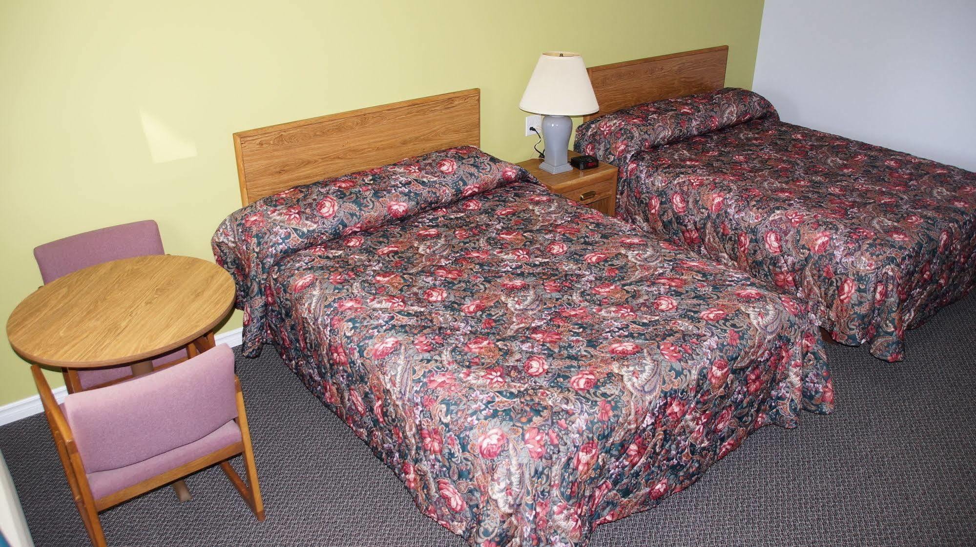 Robyn'S Motel Peterborough Kültér fotó
